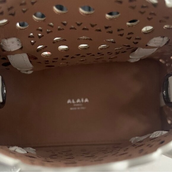 Alaia Mina 16 Bag - Picture 7 of 7